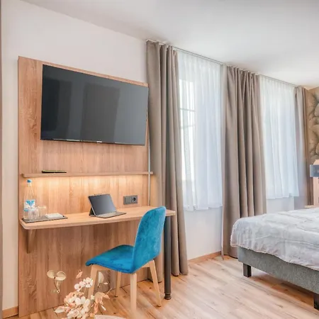 Haus Moselfranke * ツェルティンゲン・ラハティグ